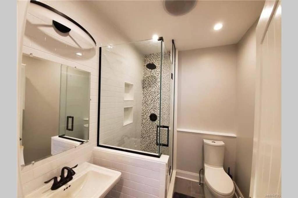 Luxury Private Home In The Heart Of Niagara Falls Eksteriør billede